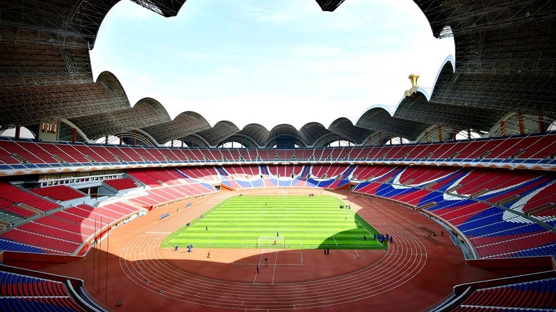 top-cac-san-bong-da-lon-nhat-the-gioi-o-thoi-diem-hien-tai-rungrado-1st-of-may-stadium